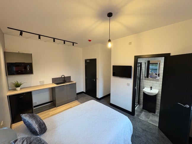 Rooms available in new House Share Main Photo