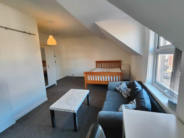  Double Room All bills included Main Photo