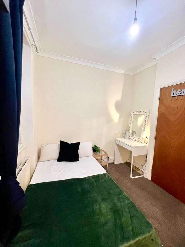 Bright Double room in Kentish Town  Main Photo