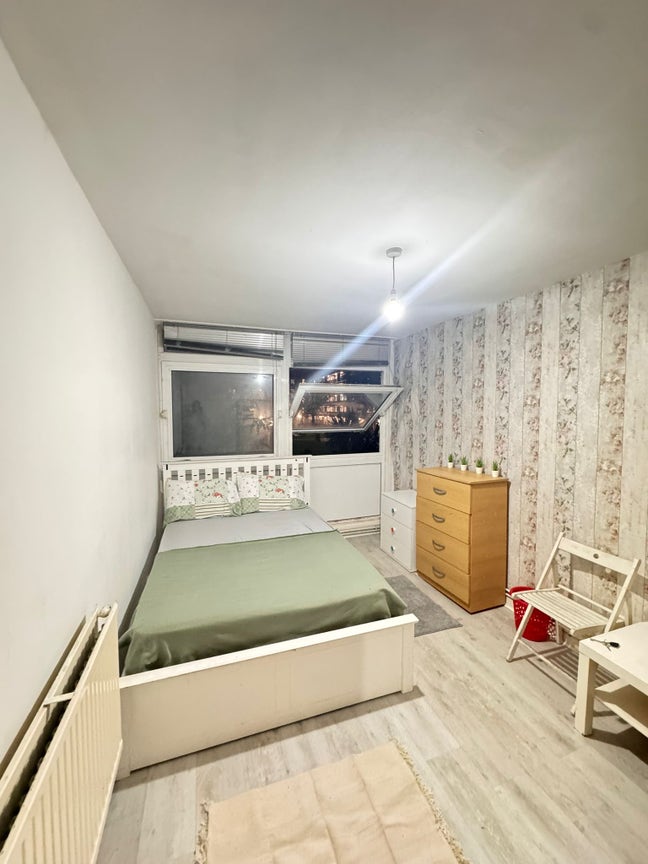 Double Room Near Aldgate East/ Shadwell inc bills  Main Photo