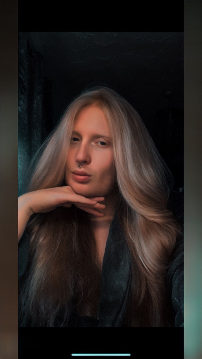 22 YO - in dire need of room to rent ASAP  Main Photo