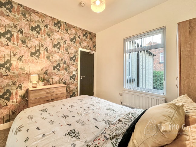 Brand New Rooms. Central Wigan Main Photo