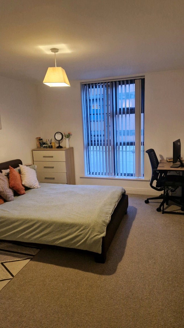 Roommate wanted Main Photo