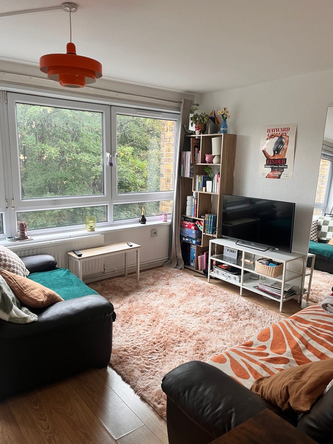 Duplex 3 bed in Mile End Main Photo