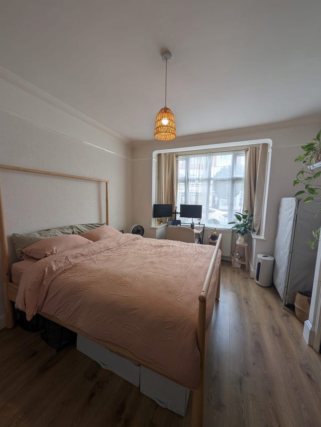 Large double in Wimbledon Park / Earlsfield! Main Photo