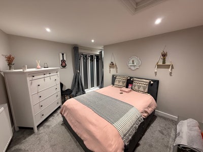 1 Double Bedroom in shared flat,  with one other  Main Photo