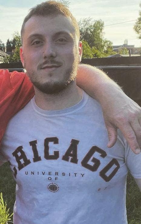 Professional Male seeks a double room Main Photo