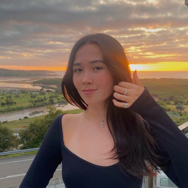 Student Female seeks a single or double room Main Photo