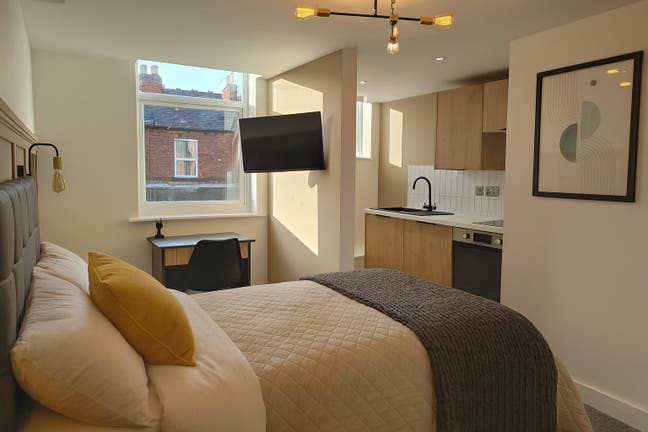 NG4 - Amazing Rooms Best Location in Carlton Main Photo