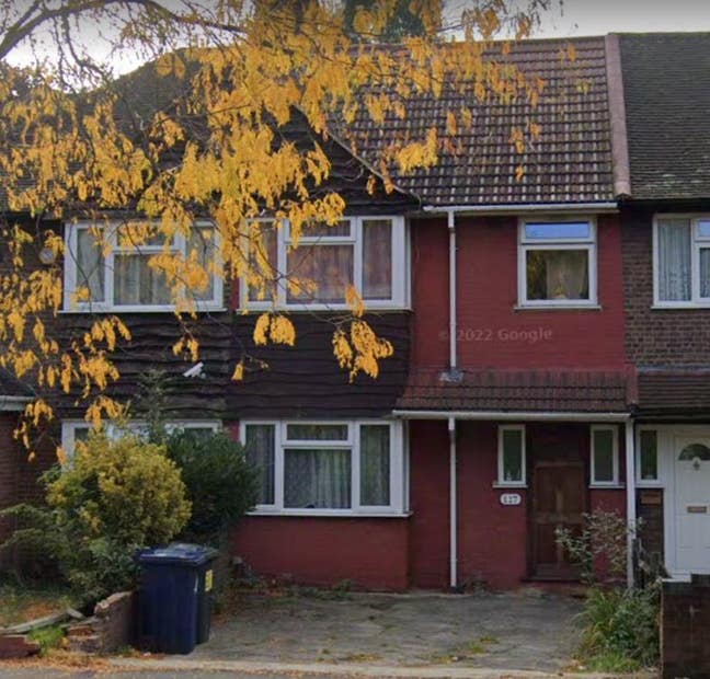 Double Bedroom, 5 Mins Walk to Northolt Station! Main Photo