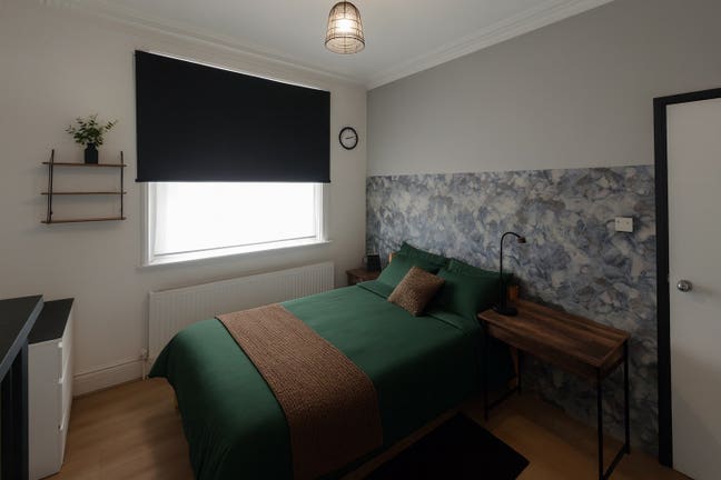 Double room available in WF2 - Wakefield  Main Photo