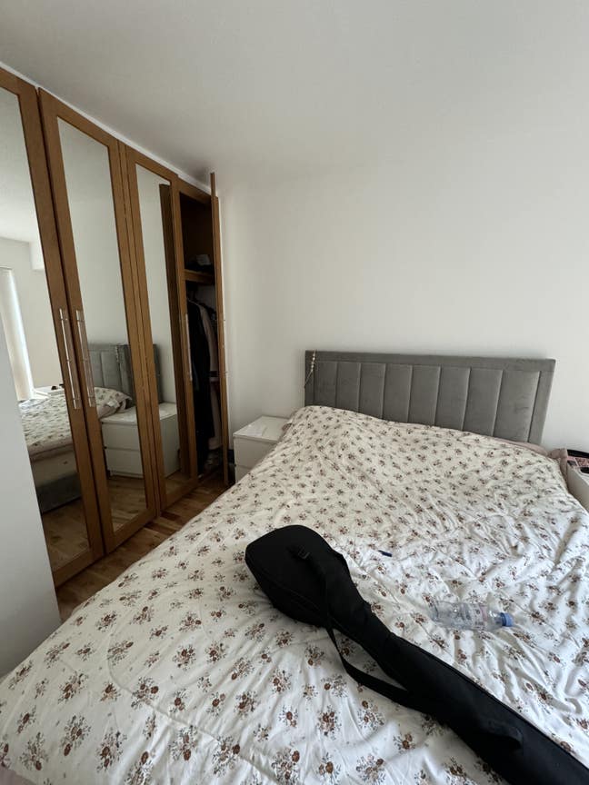 Looking for someone to look after my room Main Photo