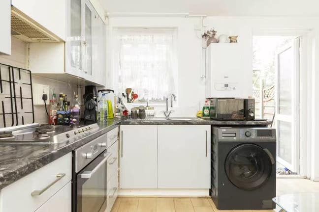 Kemps Drive, poplar, London, E14  Main Photo