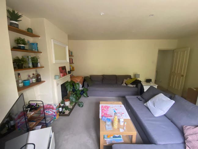 Two rooms in friendly house in Whitechapel Main Photo