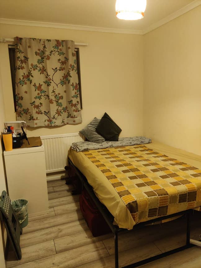 Single room available for rent Main Photo