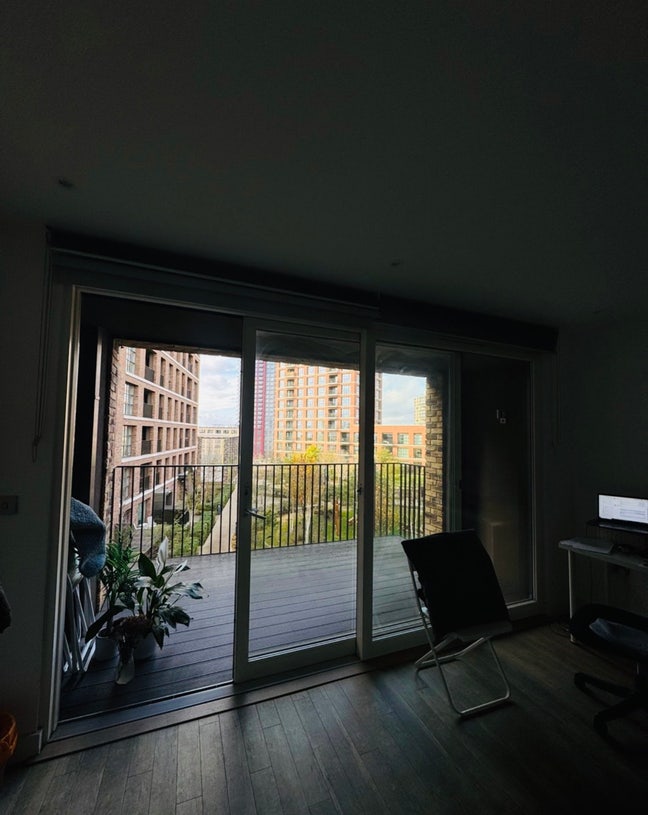 Short term room over the Xmas period in new built  Main Photo