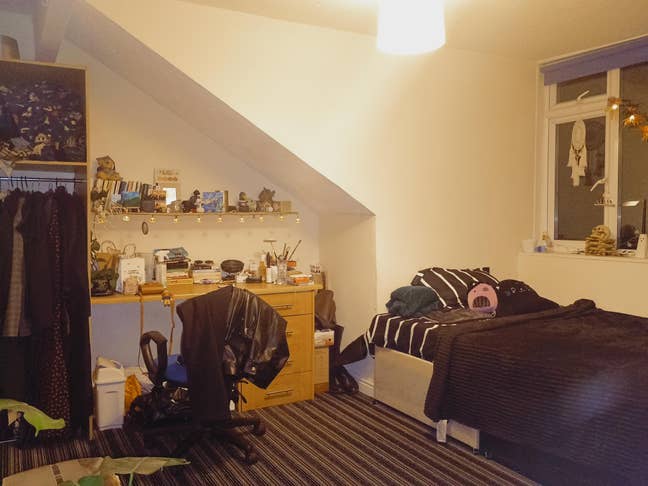 Tenancy Takeover at 22 Stanmore ( urgent) Main Photo