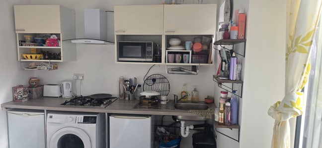 Studio flat  Main Photo