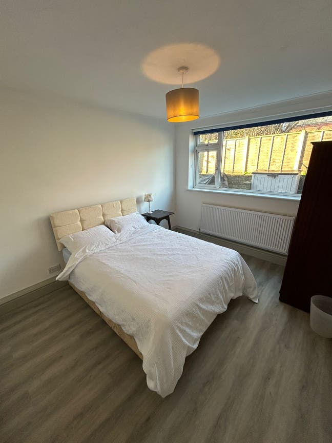 Furnished Double Room – New Kitchen/Bathroom Main Photo