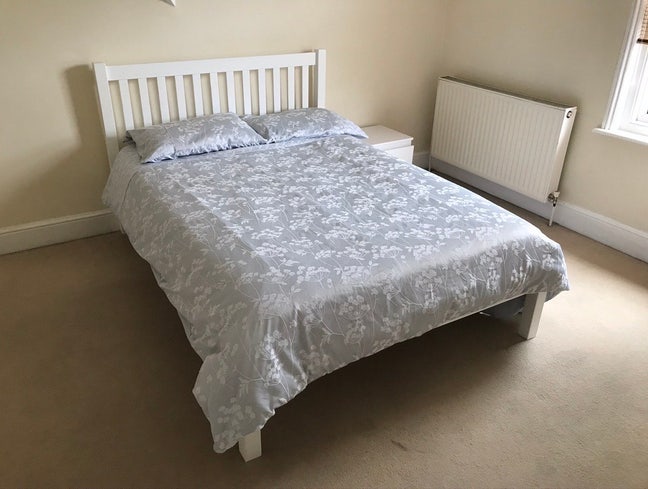 BIG double room to Let  Main Photo