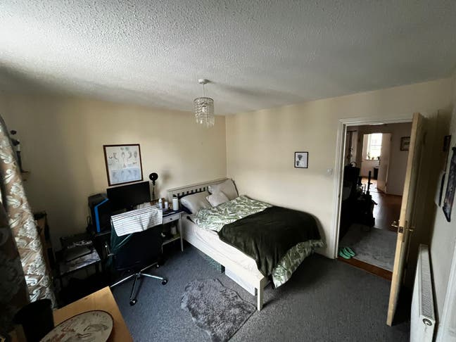 Double bedroom with brand new private bathroom  Main Photo