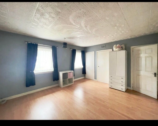 Double Room Available  Main Photo