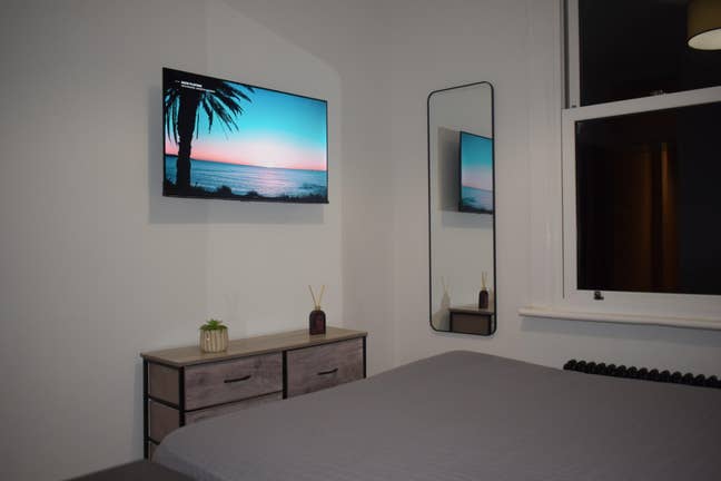 2 rooms Available in New Barnet (Fully Furnished) Main Photo