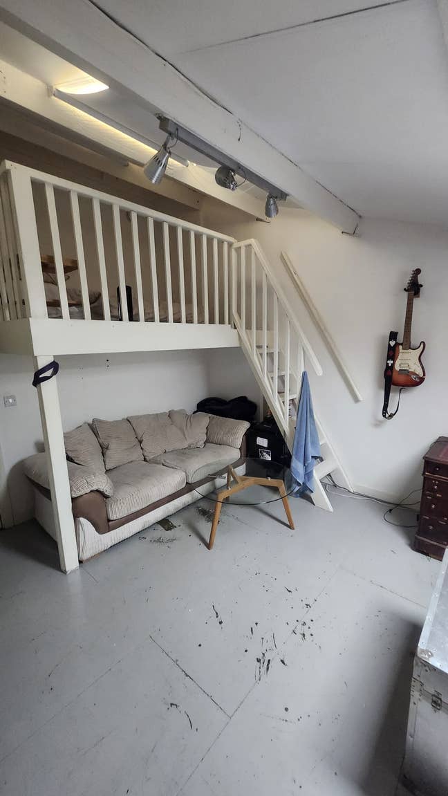 Big room in Arena  Main Photo