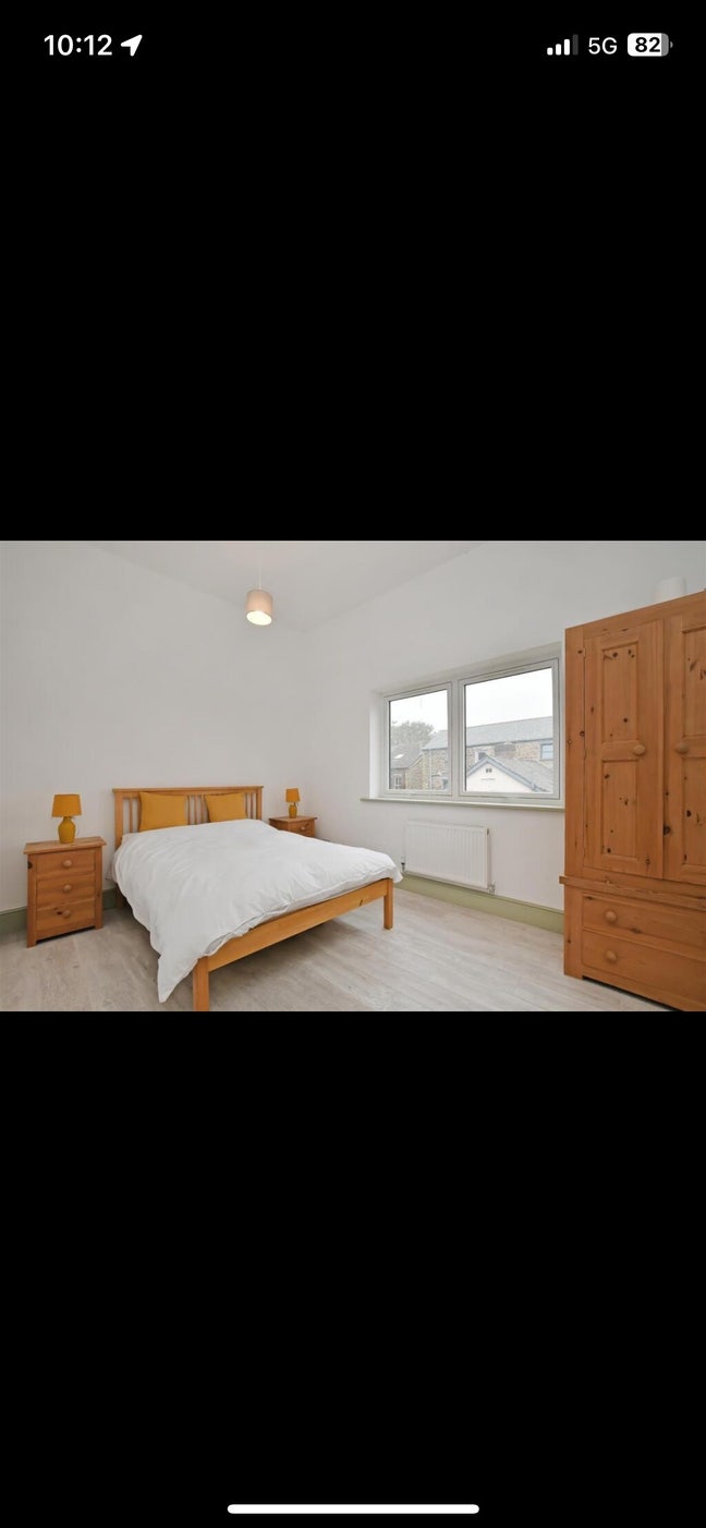 Lodger for large warm house Main Photo