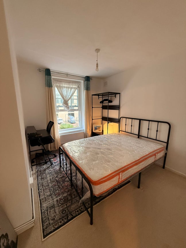 Double Room Available in Vauxhall (SE11) Main Photo