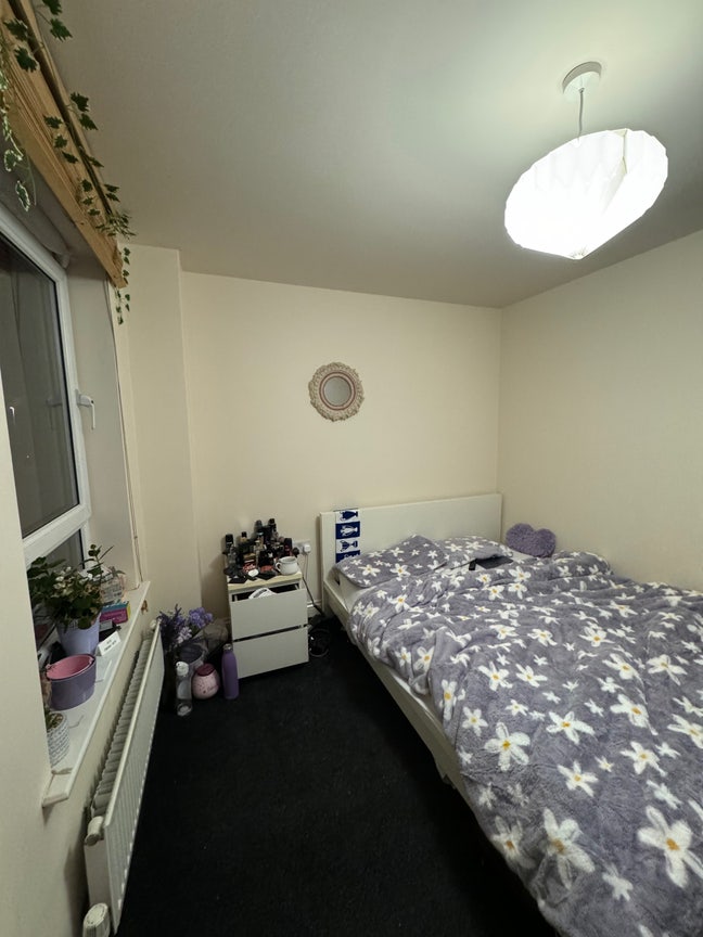 Ensuite Room available for rent in Leeds City C Main Photo