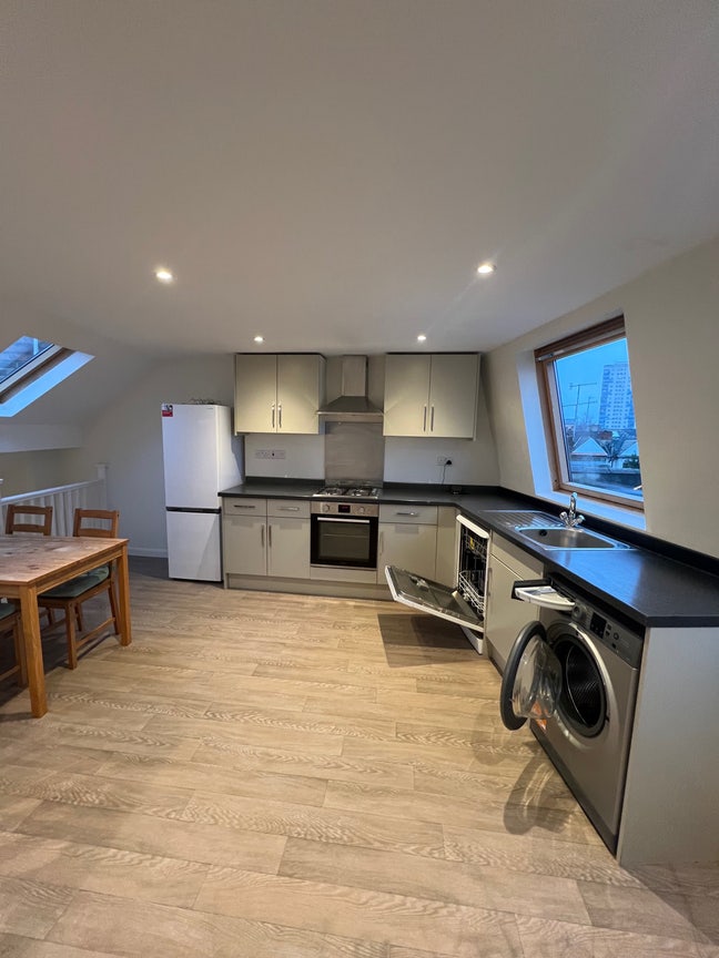 Room Available in Fulham!!  Main Photo