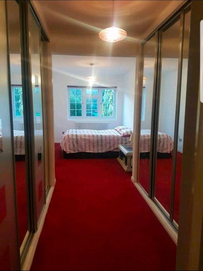 Bright double room  Main Photo