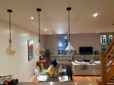Great location - one minute from Wandsworth Town  Main Photo