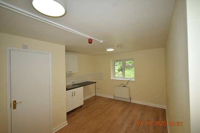 Studio in Highgate, Fully Furnished Main Photo