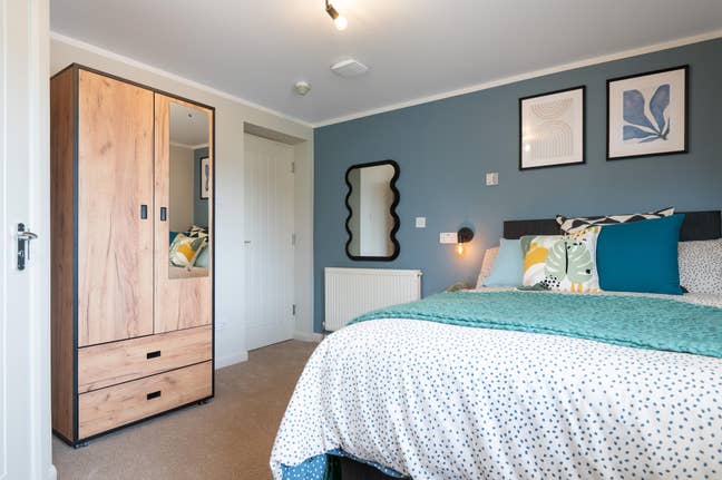 📍Near Nuffield/Old Rd Campus📍 Main Photo