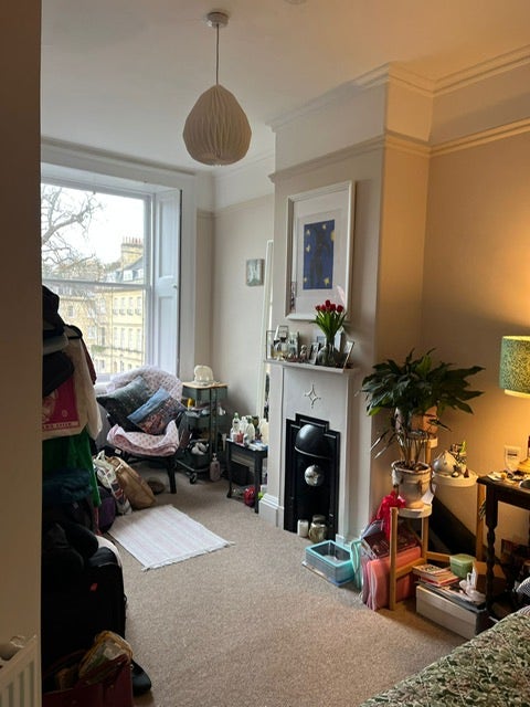 Looking for longterm housemate - St James's Square Main Photo
