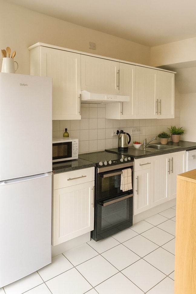 Great Rooms 5 mintues to Clapham north station Main Photo