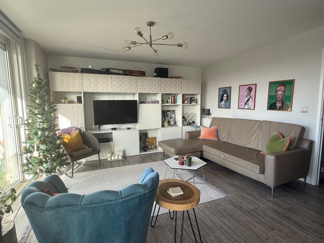 Large Super King Sized Room with en-suite  Main Photo