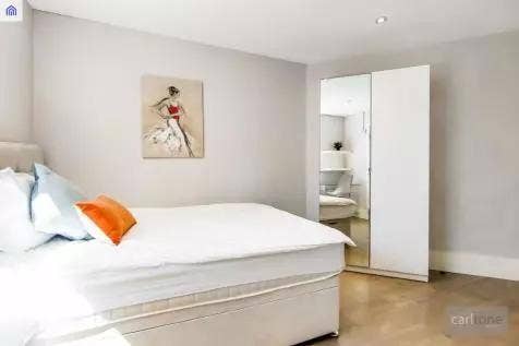 Superb En-Suite Room Main Photo