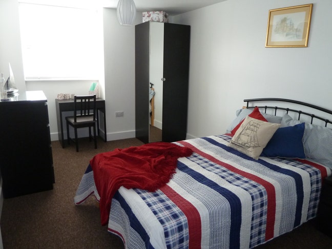 *Spacious Double Room with Ensuite* *Westbourne Ar Main Photo