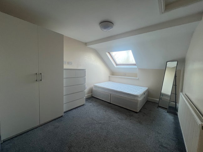 Unique and peaceful room Main Photo