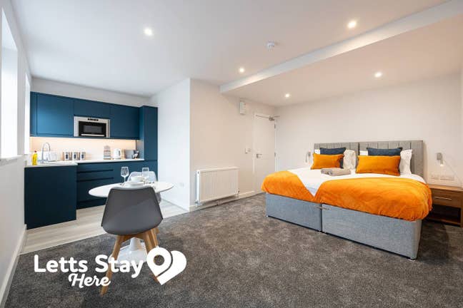 Contractor Friendly serviced studio Flats Main Photo