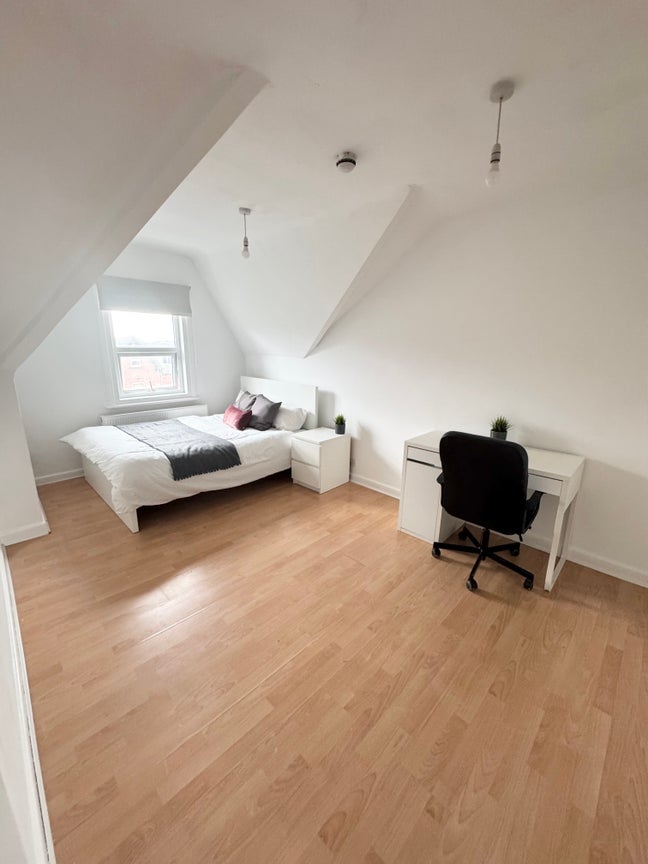 2 Bedroom Flat All Inclusive LS2 Leeds Uni Main Photo