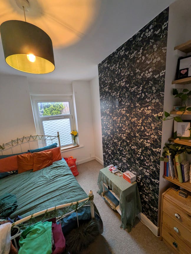 Room with double bed in Llandaff North Main Photo