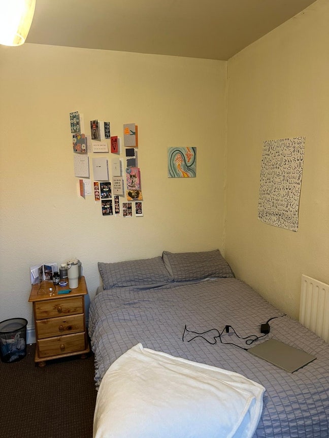 Spacious Double Room Near Burton Road Tram Main Photo