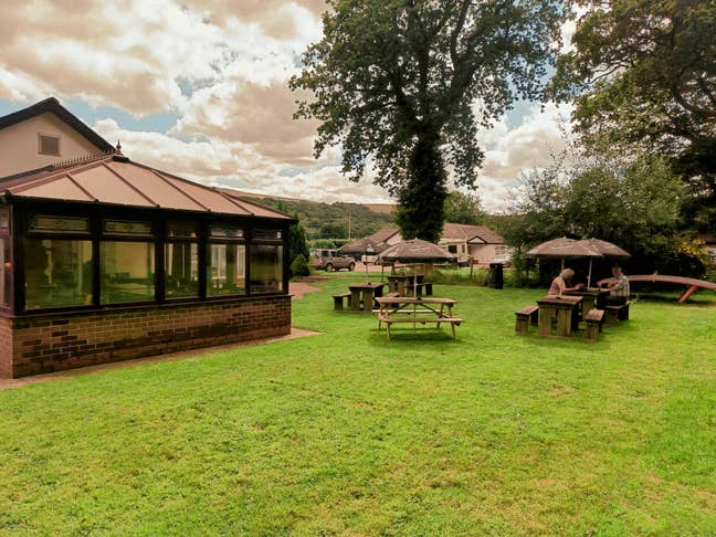 Rooms Betty Cottles Inn Main Photo