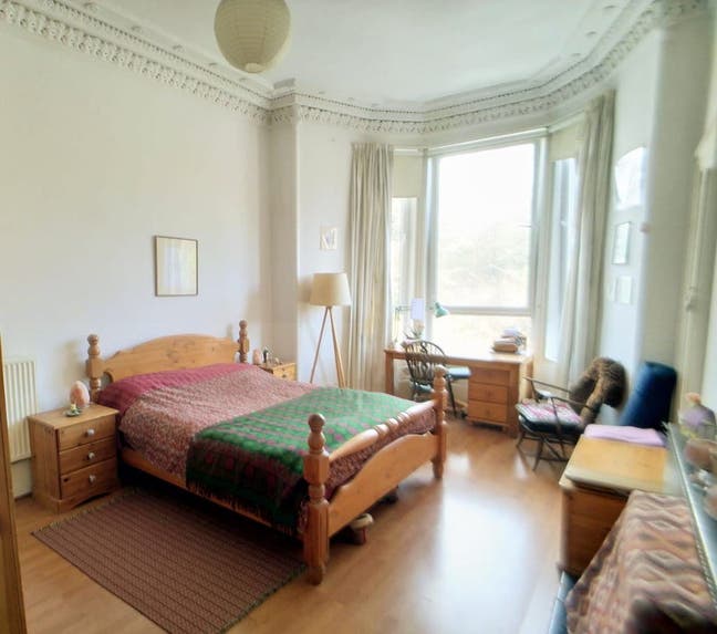 Double Room in Mount Florida Main Photo