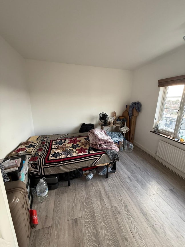 Double room to rent in NW4 Hendon central Main Photo