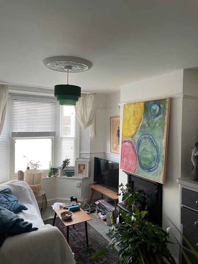 1 bedroom in a house shared with one professional Main Photo